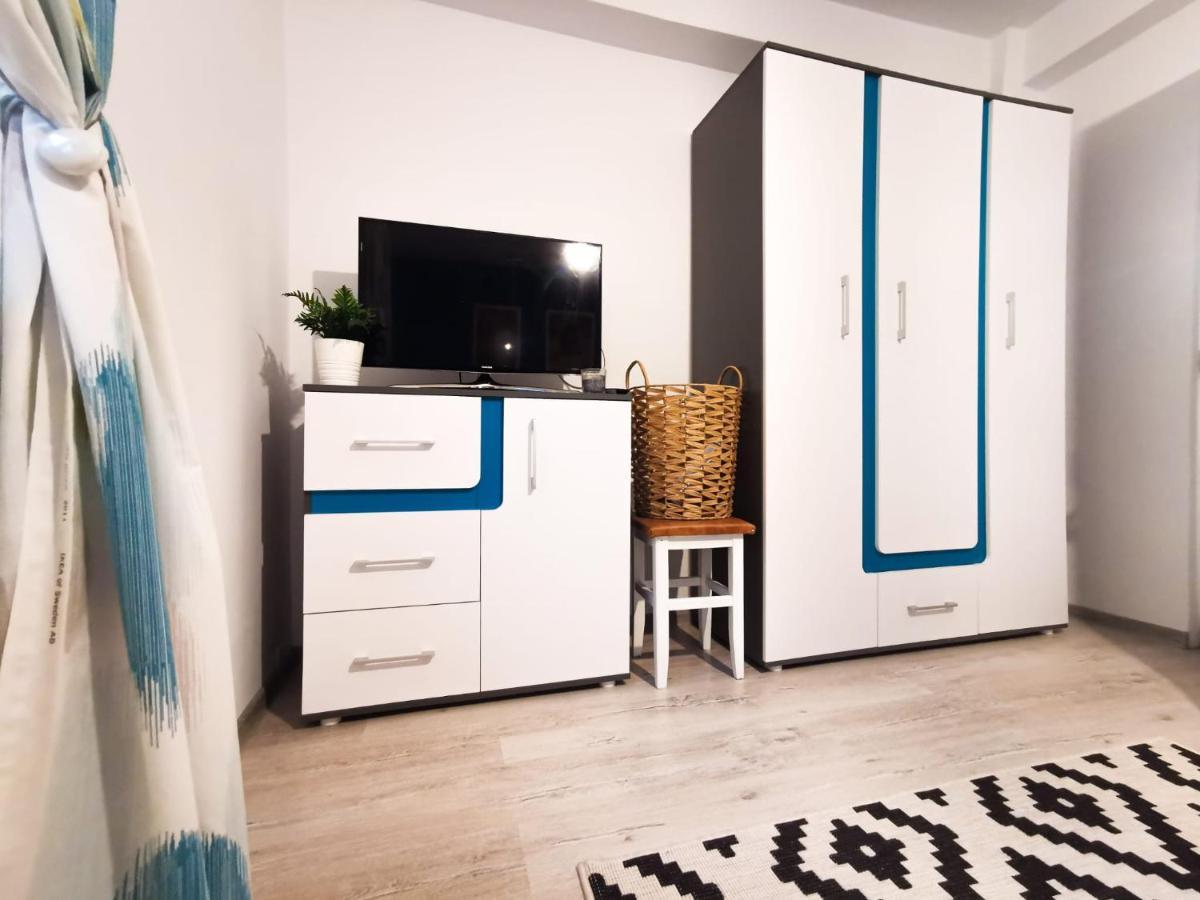 105500 Apartment Buşteni エクステリア 写真